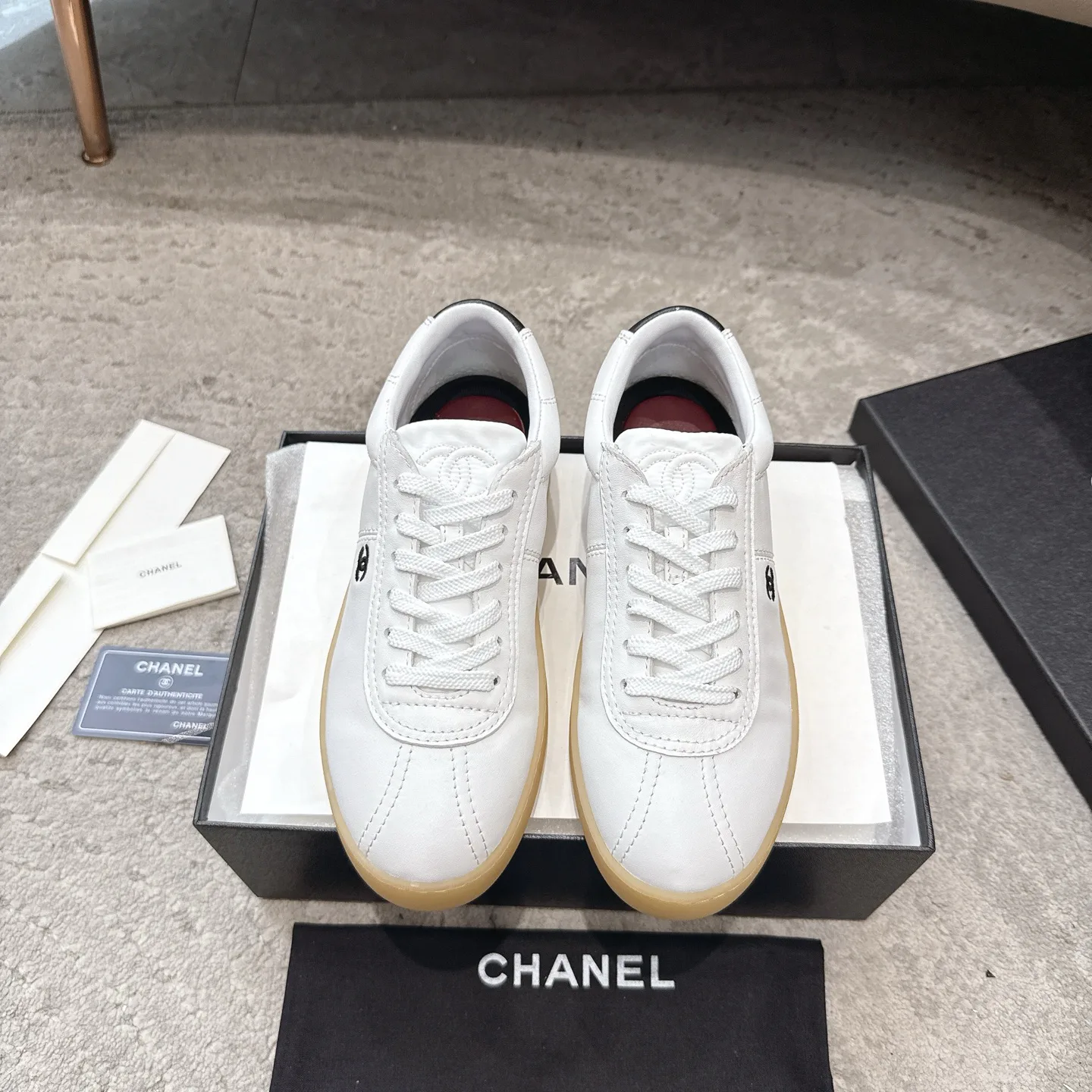 Кроссовки Женские Chanel 13332630