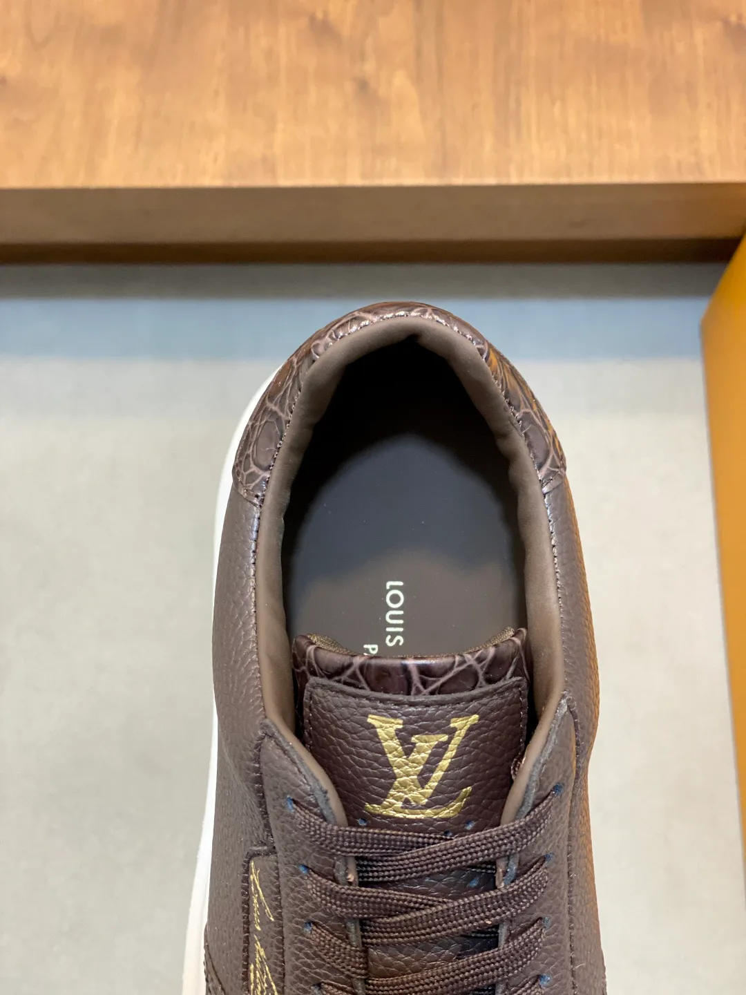 Кроссовки Мужские Louis Vuitton 840374