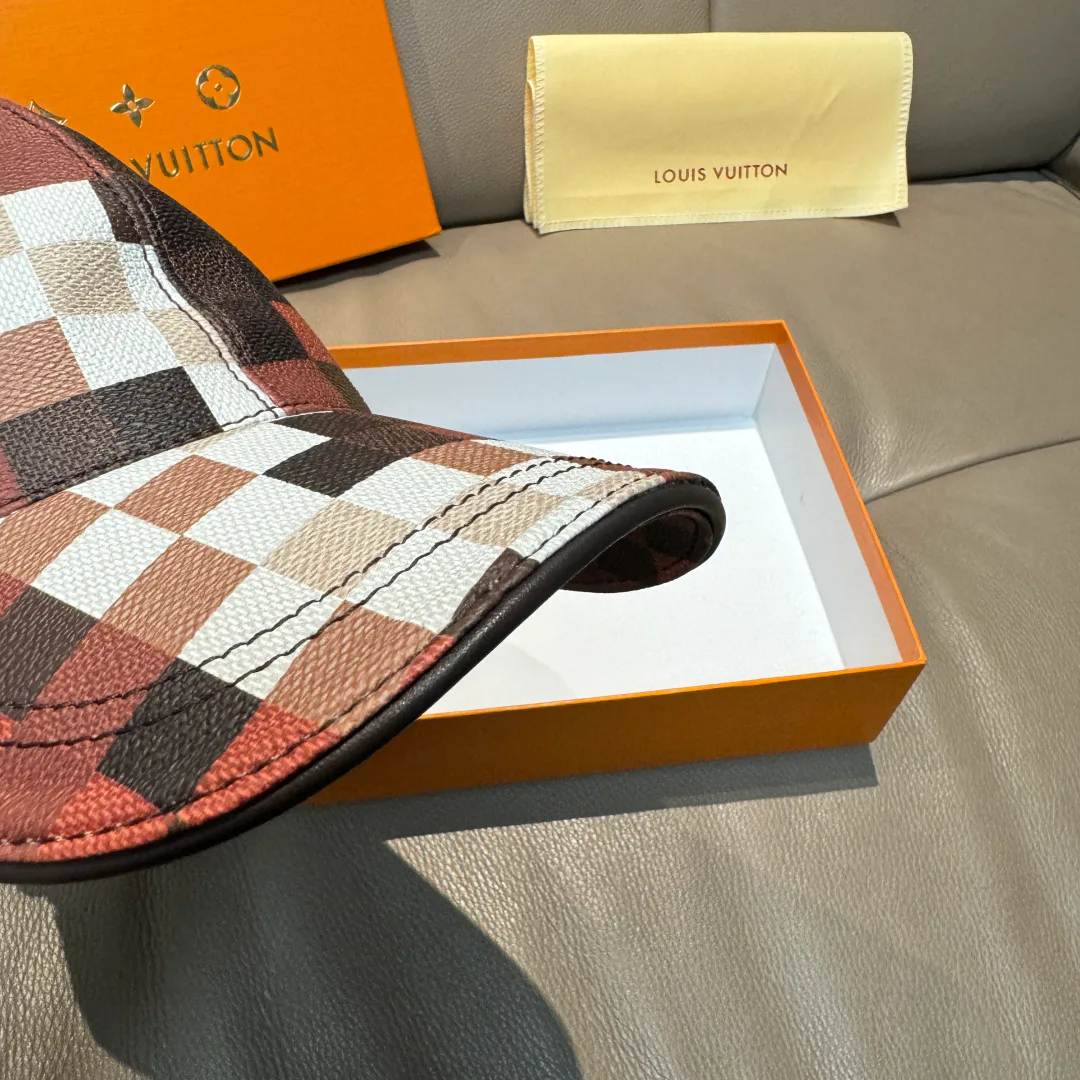 Головные Уборы Louis Vuitton 4550050