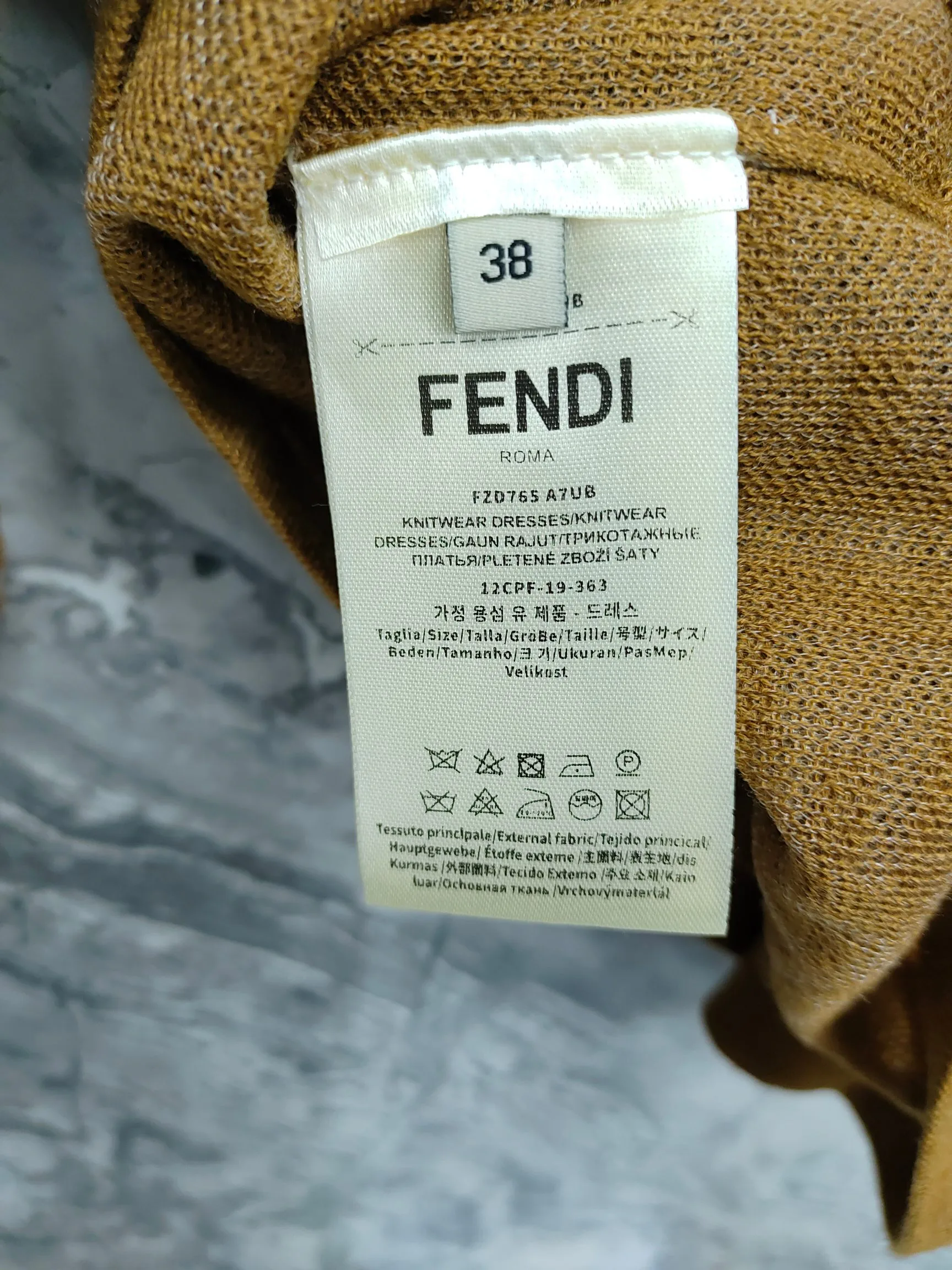 Джемперы И Свитеры Женские Fendi 18743393