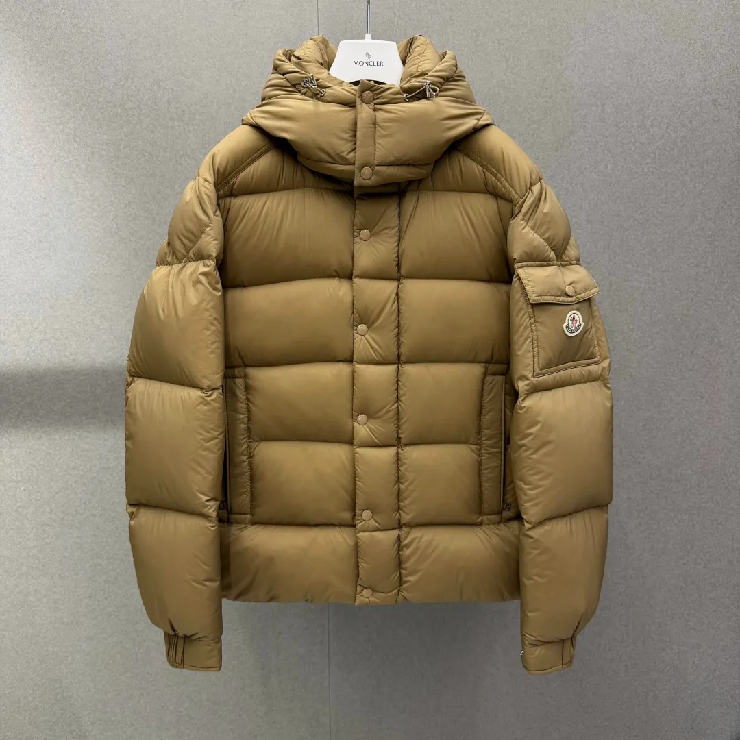 Куртки И Пуховики Мужские Moncler 17391857