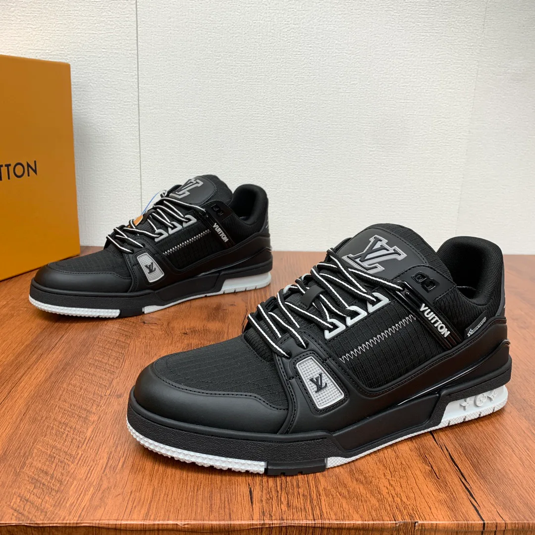 Кроссовки Мужские Louis Vuitton 1032414