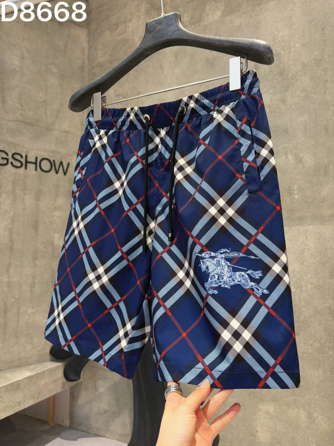 Шорты Мужские Burberry 18000509