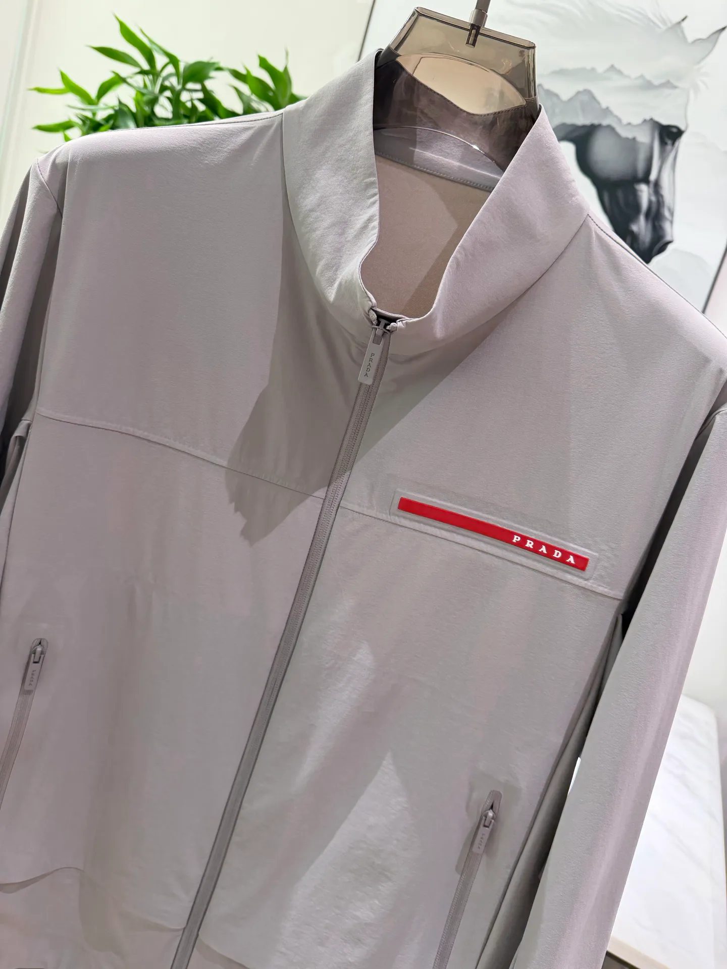 Куртки И Пуховики Женские Prada 10507371