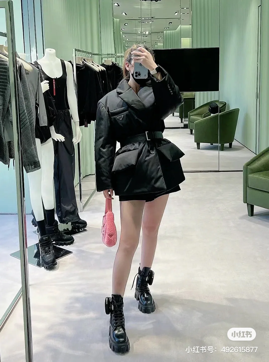 Куртки И Пуховики Женские Prada 18298614