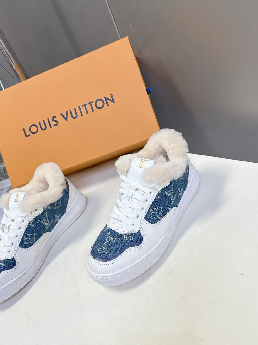 Кроссовки Мужские Louis Vuitton 951172