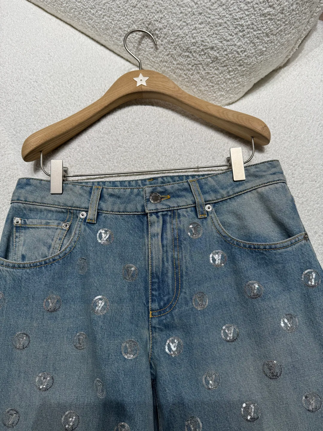 Джинсы Женские Louis Vuitton 12938686