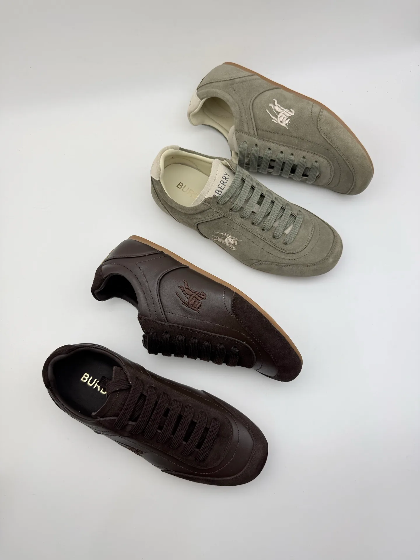 Кроссовки Женские Burberry 18589208