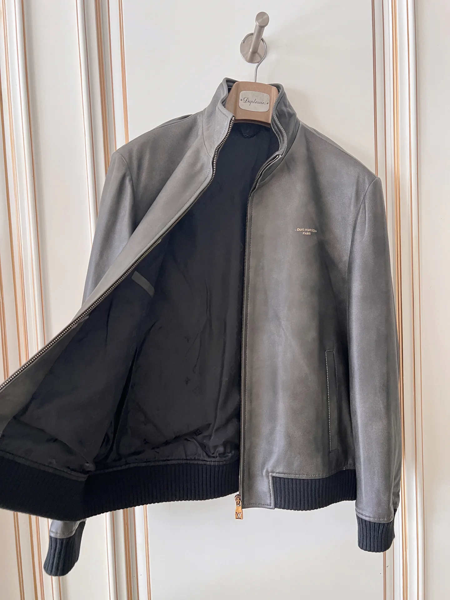 Кожаные Куртки И Дублёнки Женские Louis Vuitton 18409019