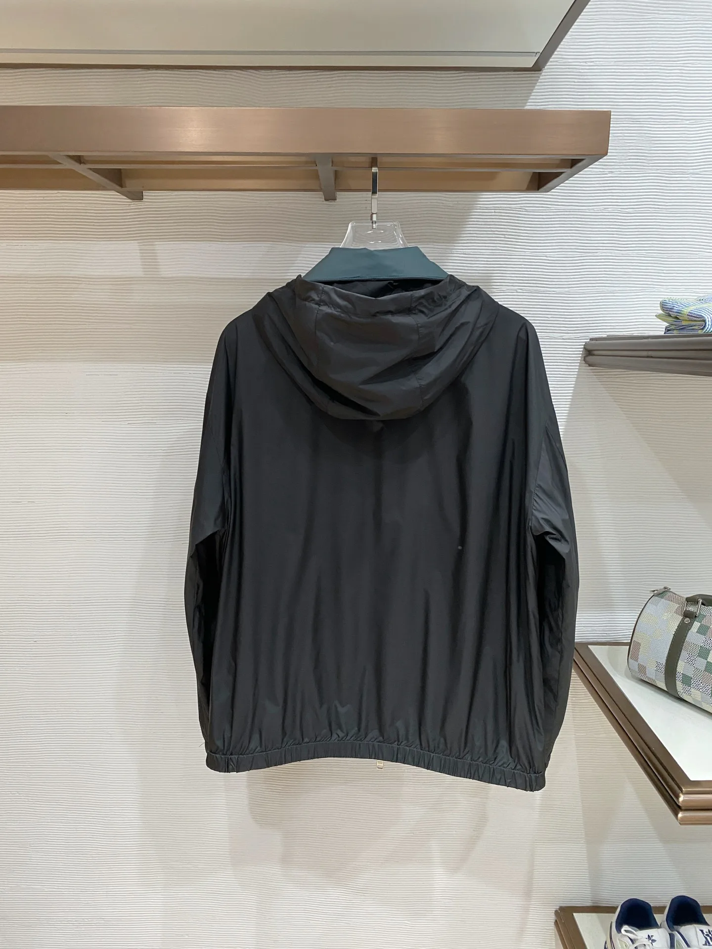 Куртки И Пуховики Мужские Prada 11504094
