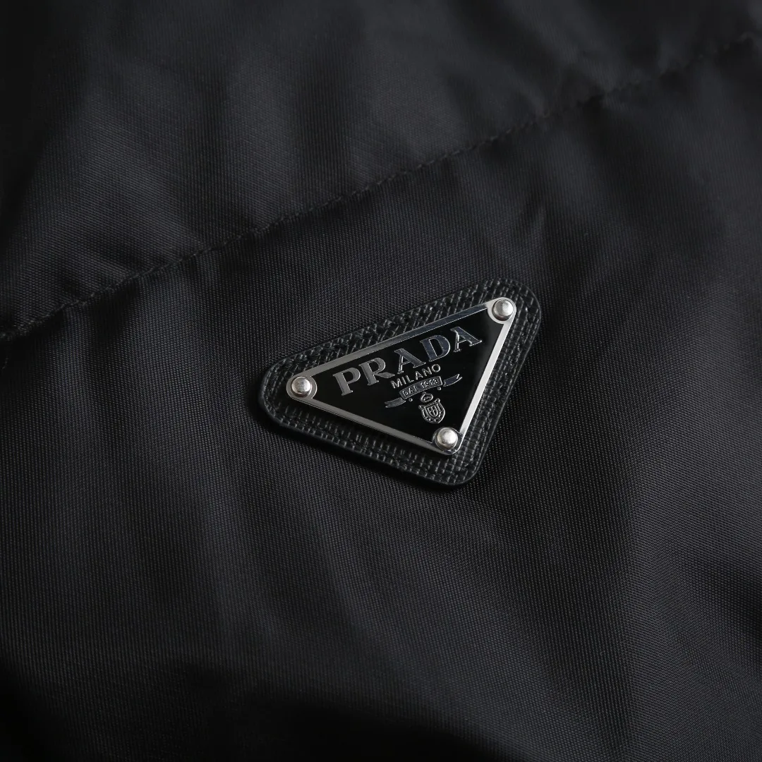 Куртки И Пуховики Женские Prada 19135410