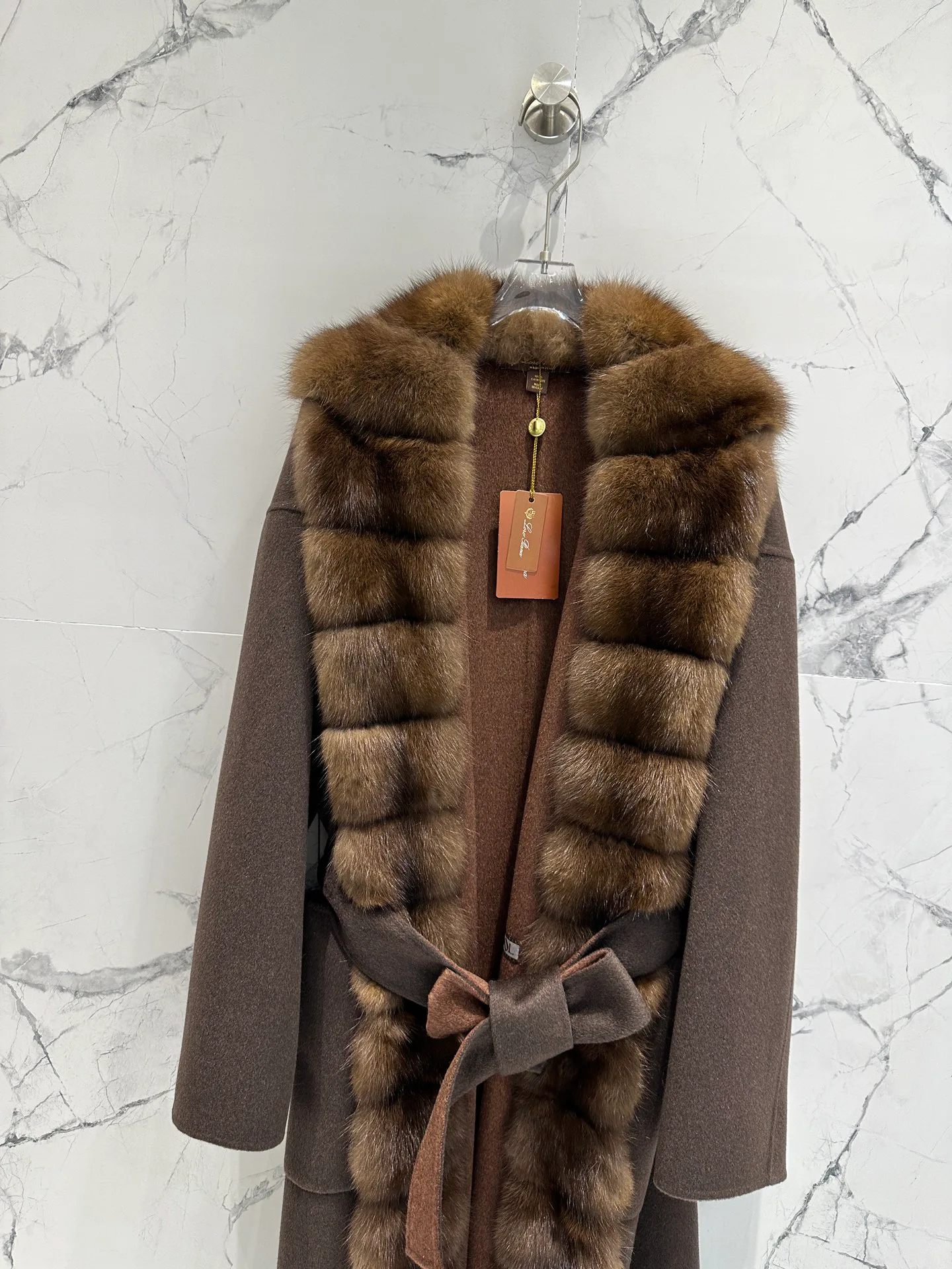 Пальто Женские Loro Piana 18082820