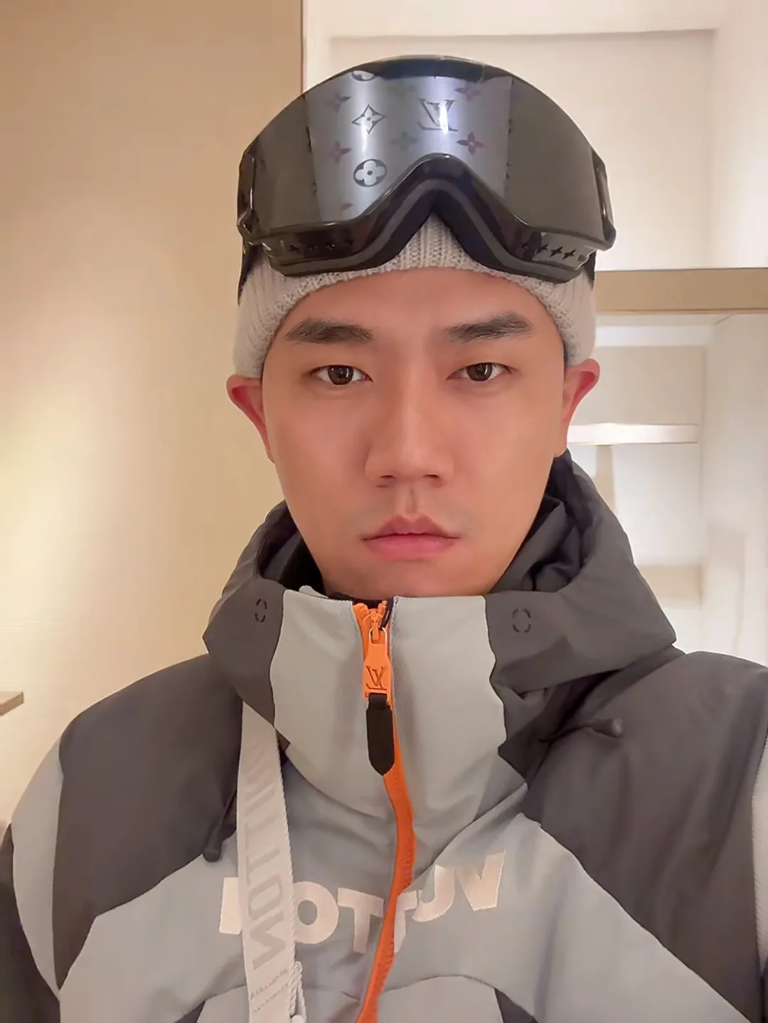 Куртки И Пуховики Мужские Louis Vuitton 433315