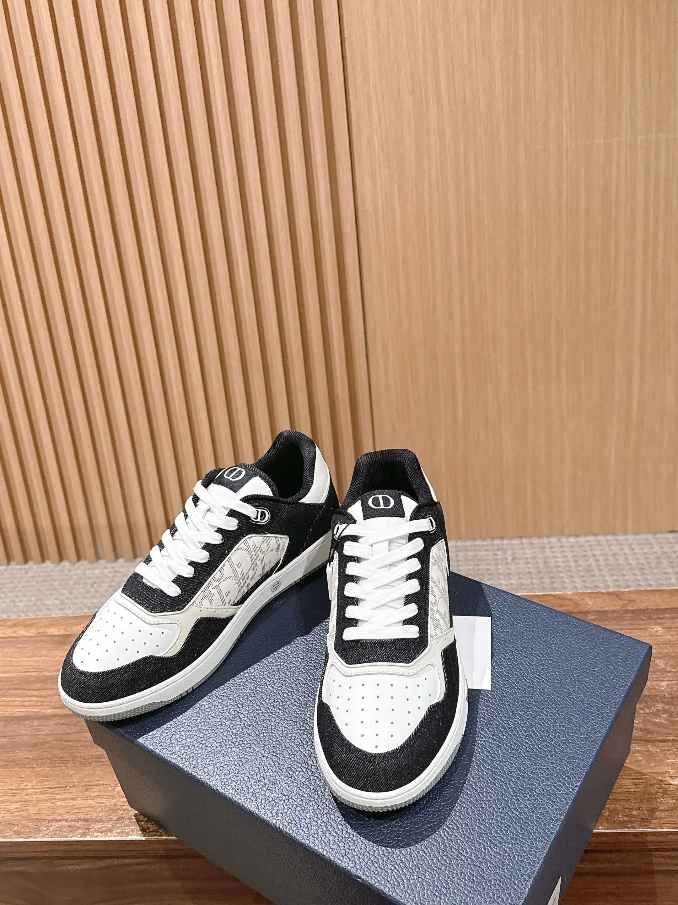 Кроссовки Мужские Christian Dior 4385841