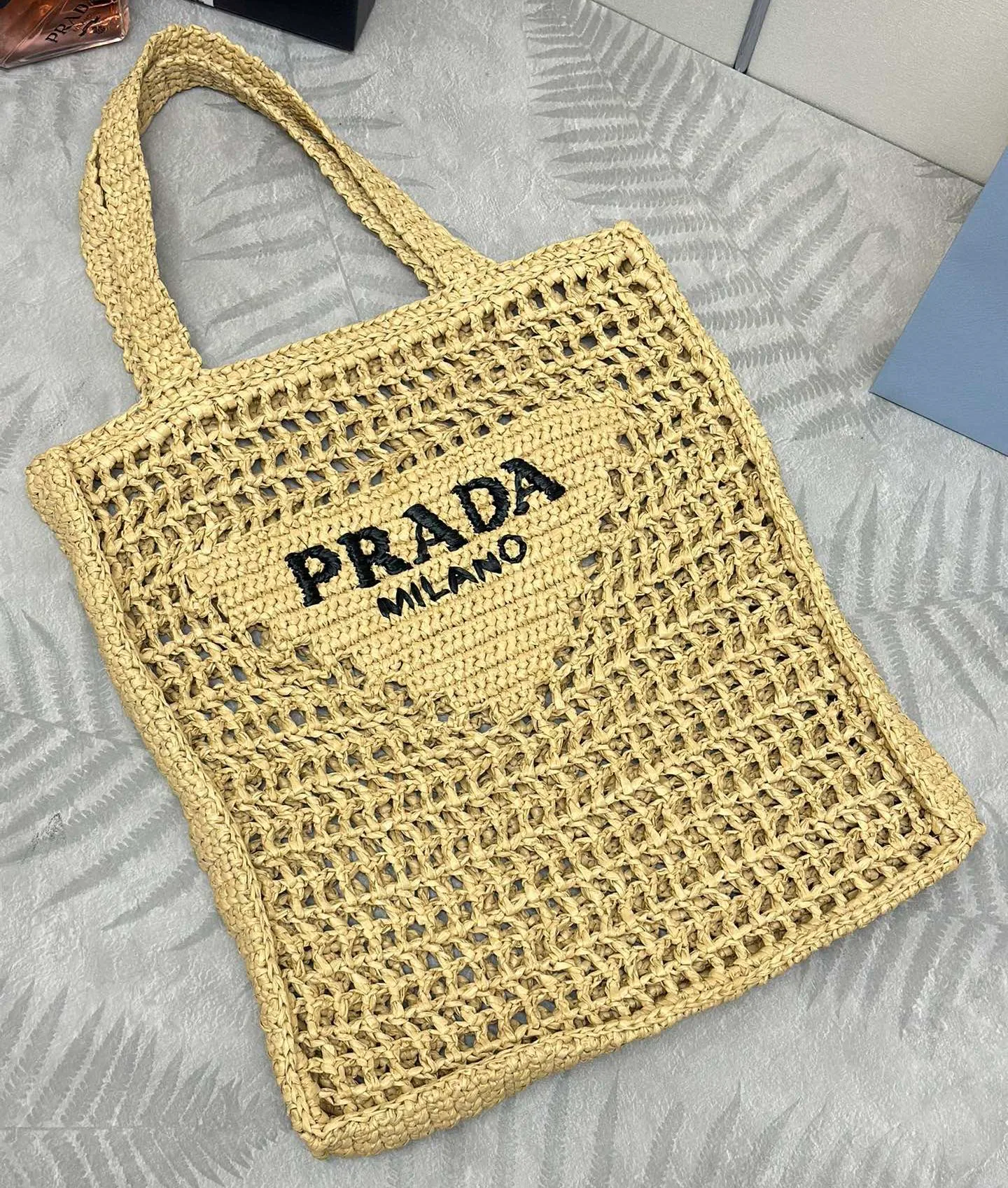 Классические Сумки Женские Prada 11681948