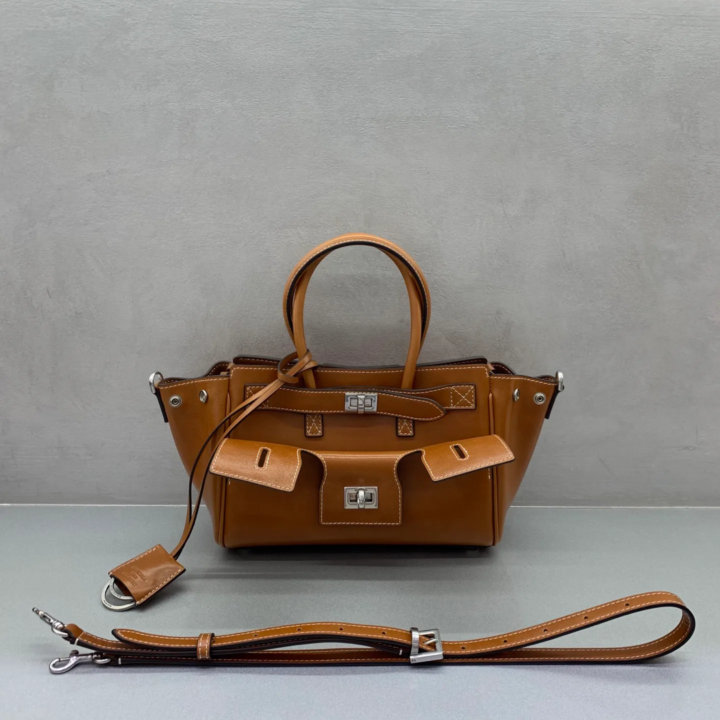 Классические Сумки Женские Balenciaga 17234035