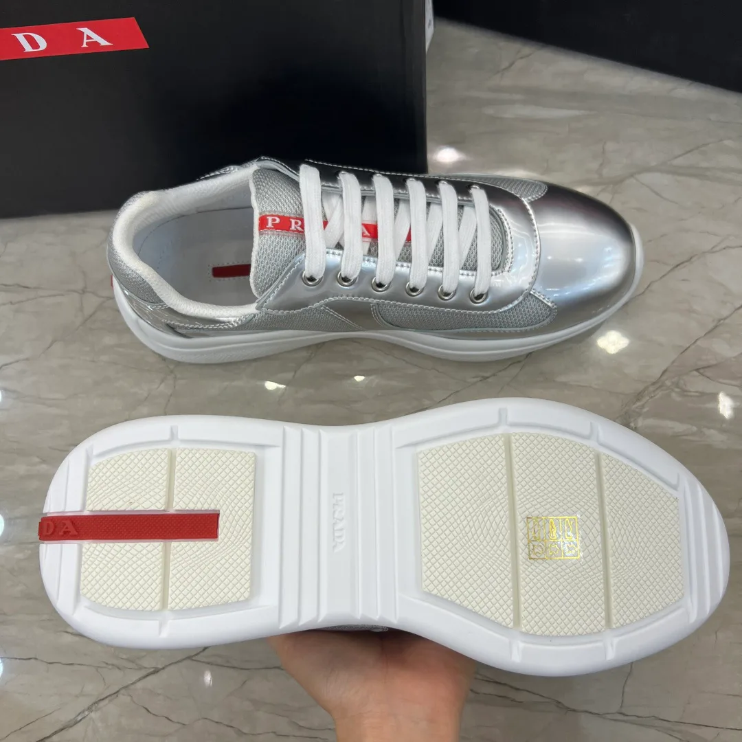 Кроссовки Женские Prada 18430431