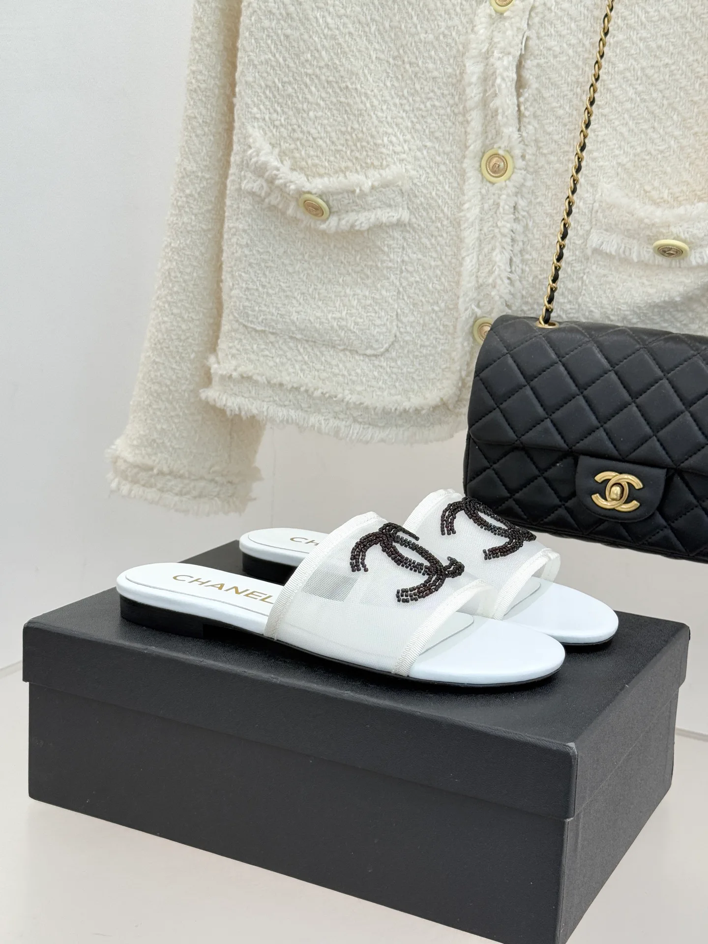 Шлепанцы Женские Chanel 11459272