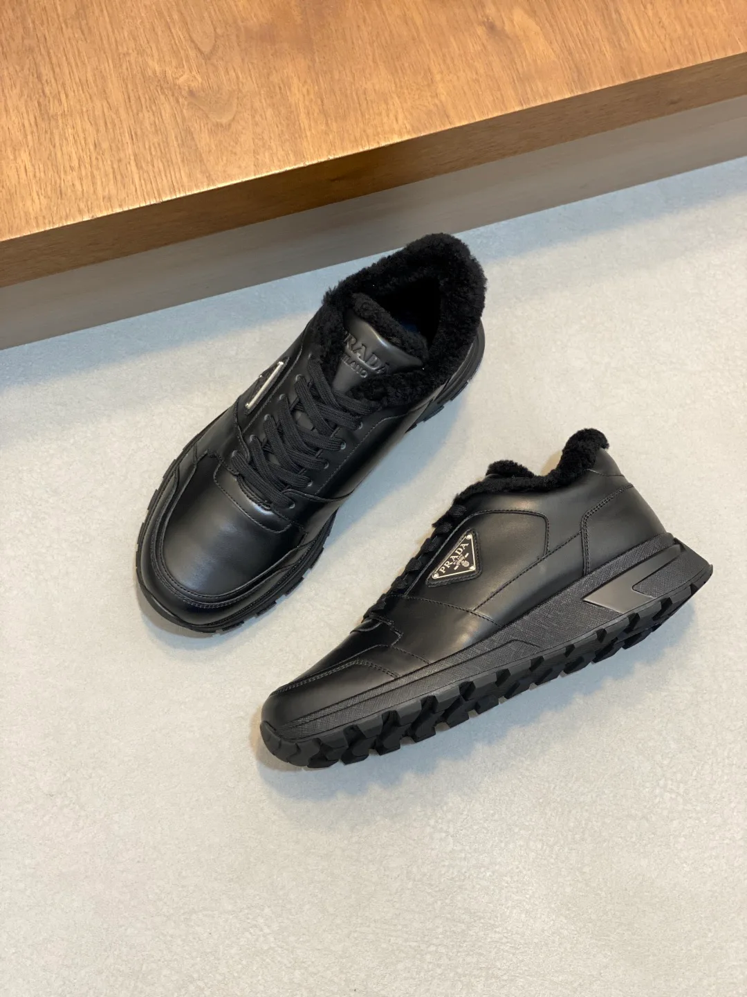 Кроссовки Мужские Prada 19710880