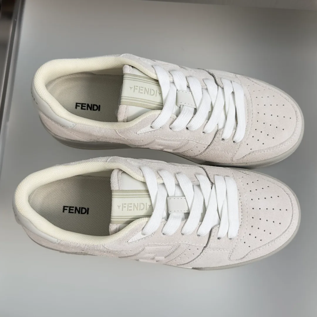 Кроссовки Женские Fendi 17729648