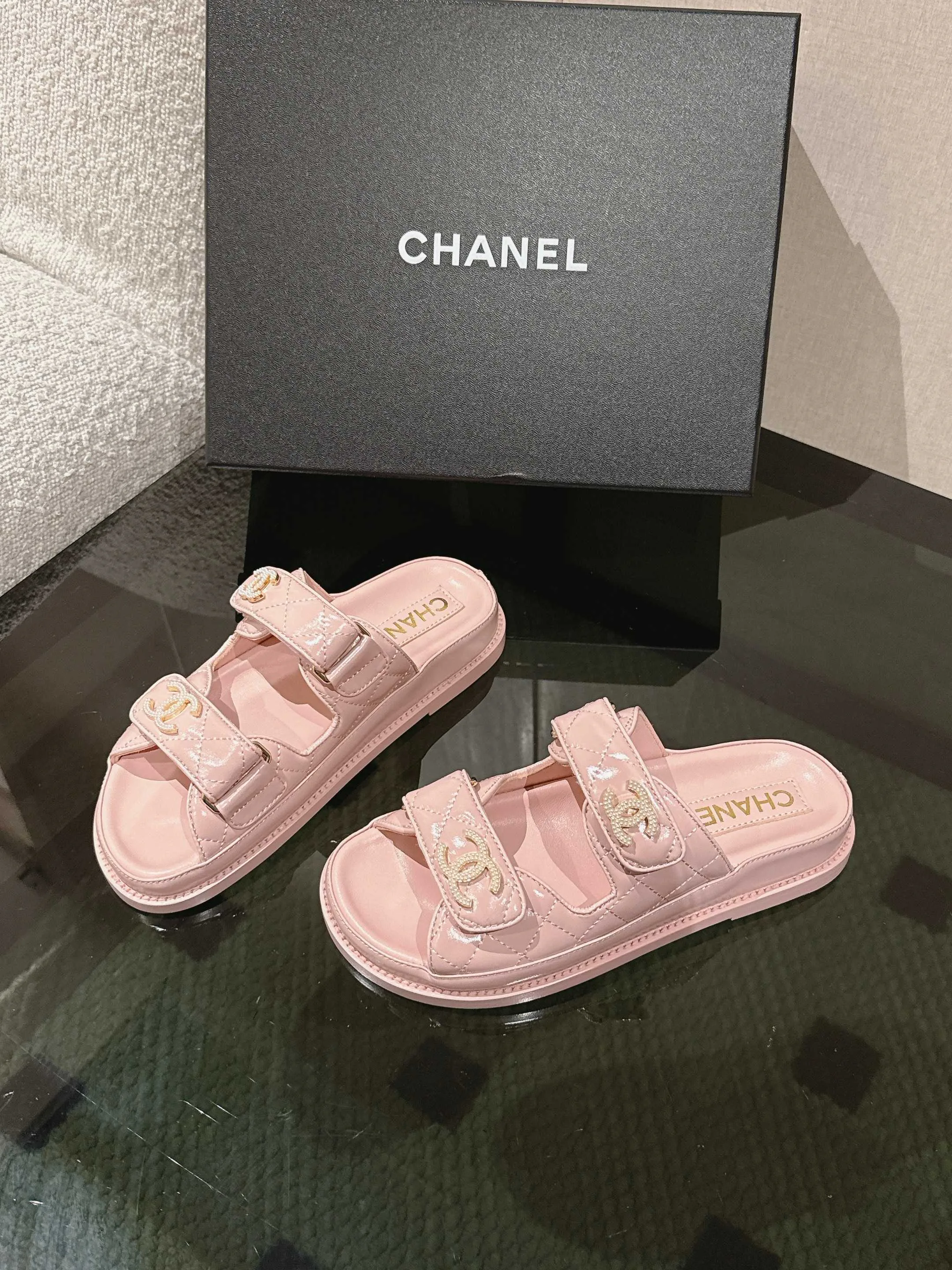 Сандалии Женские Chanel 11353658