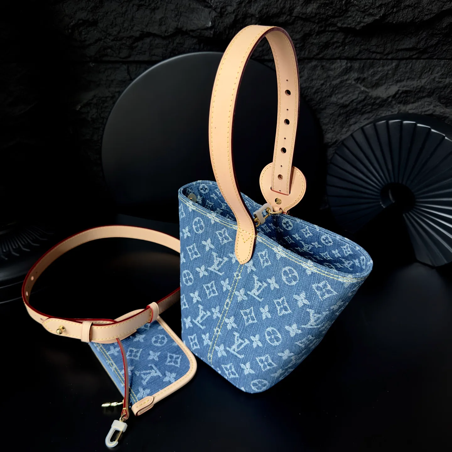 Классические Сумки Женские Louis Vuitton 17498631