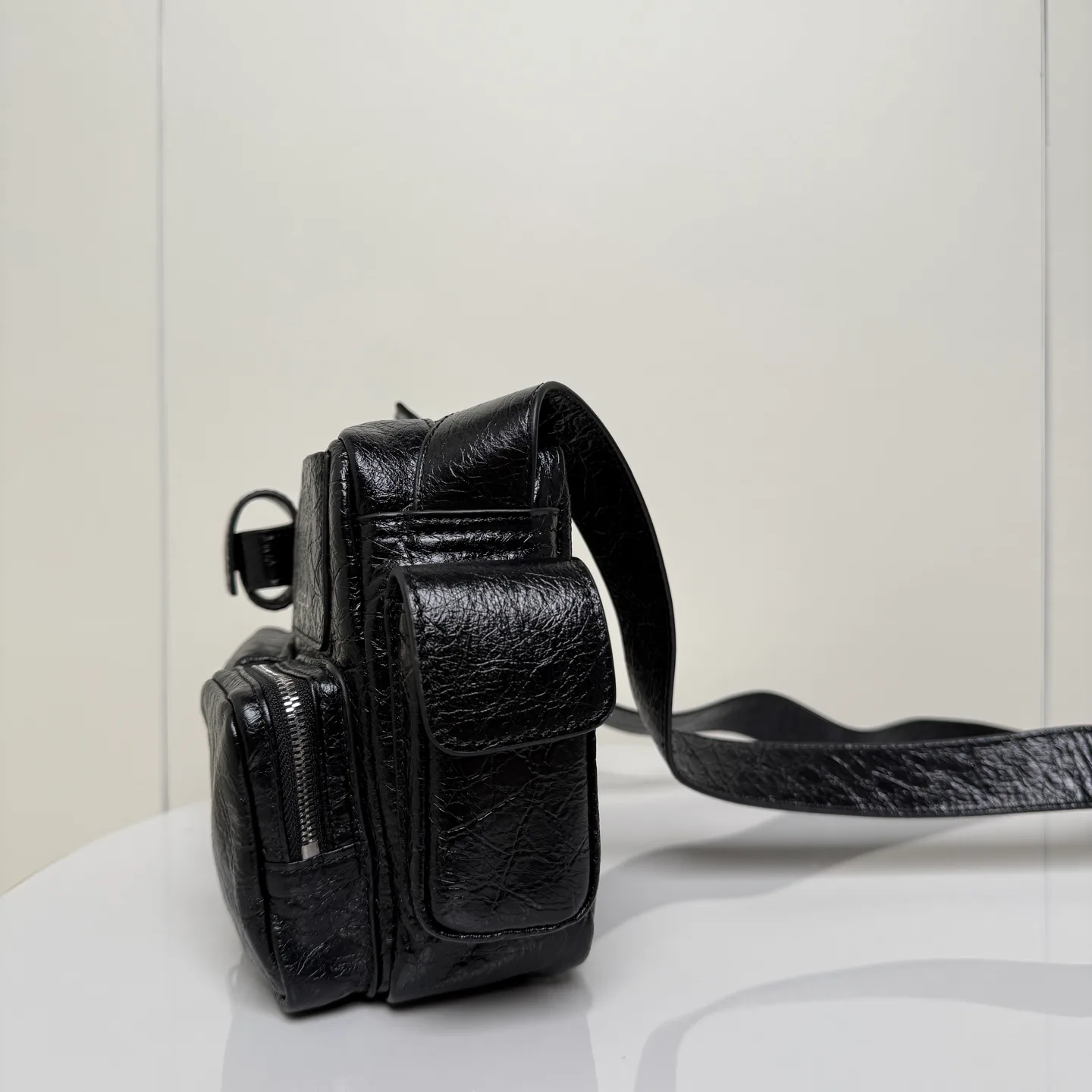 Сумки На Ремне Женские Balenciaga 1221088