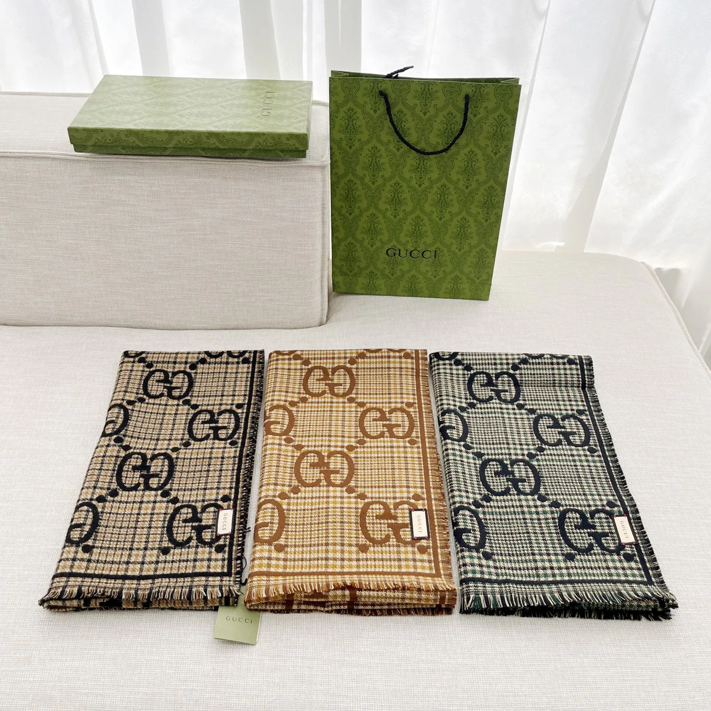 Шарфы Gucci 437866