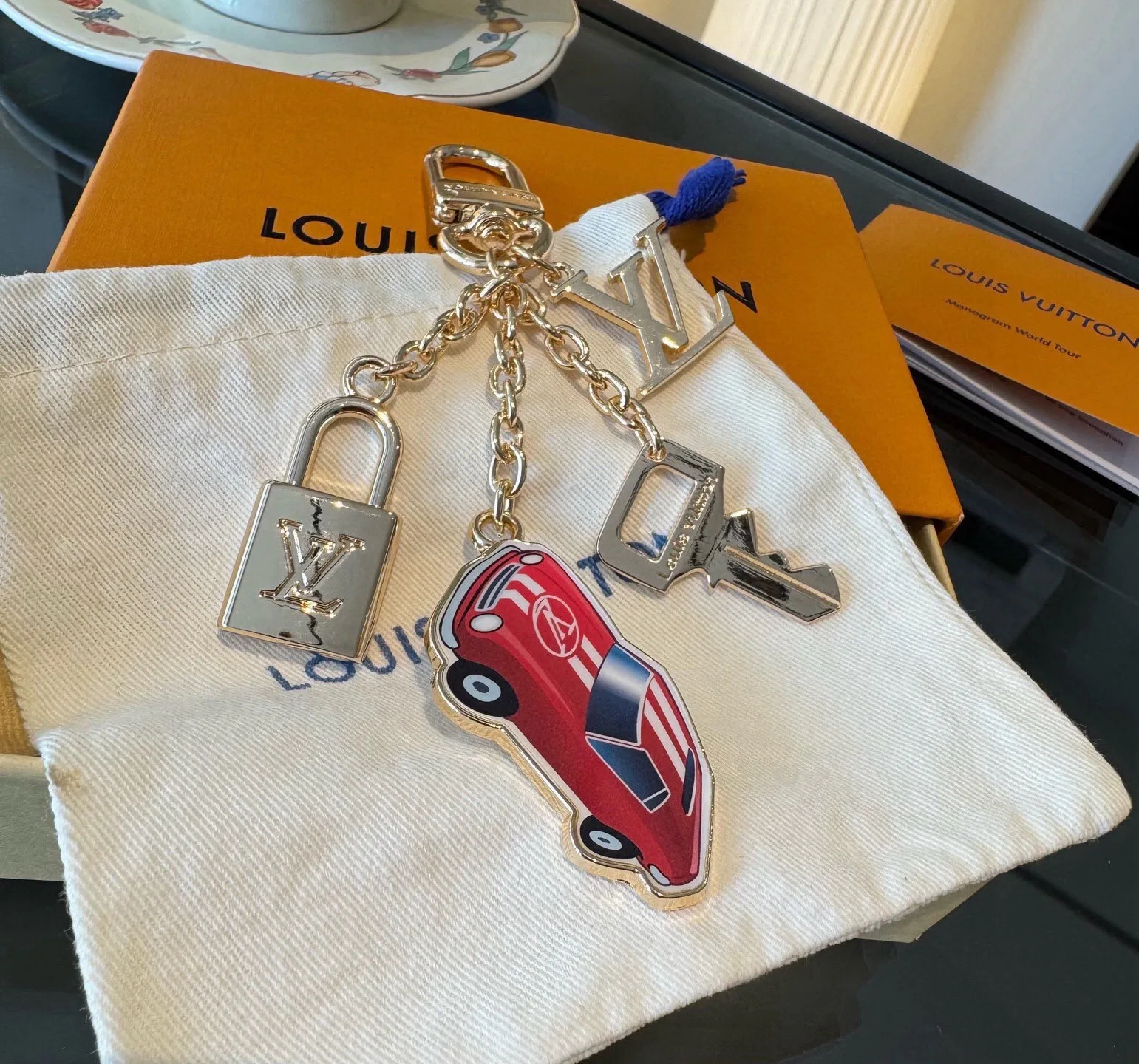 Ключницы Louis Vuitton 18013280