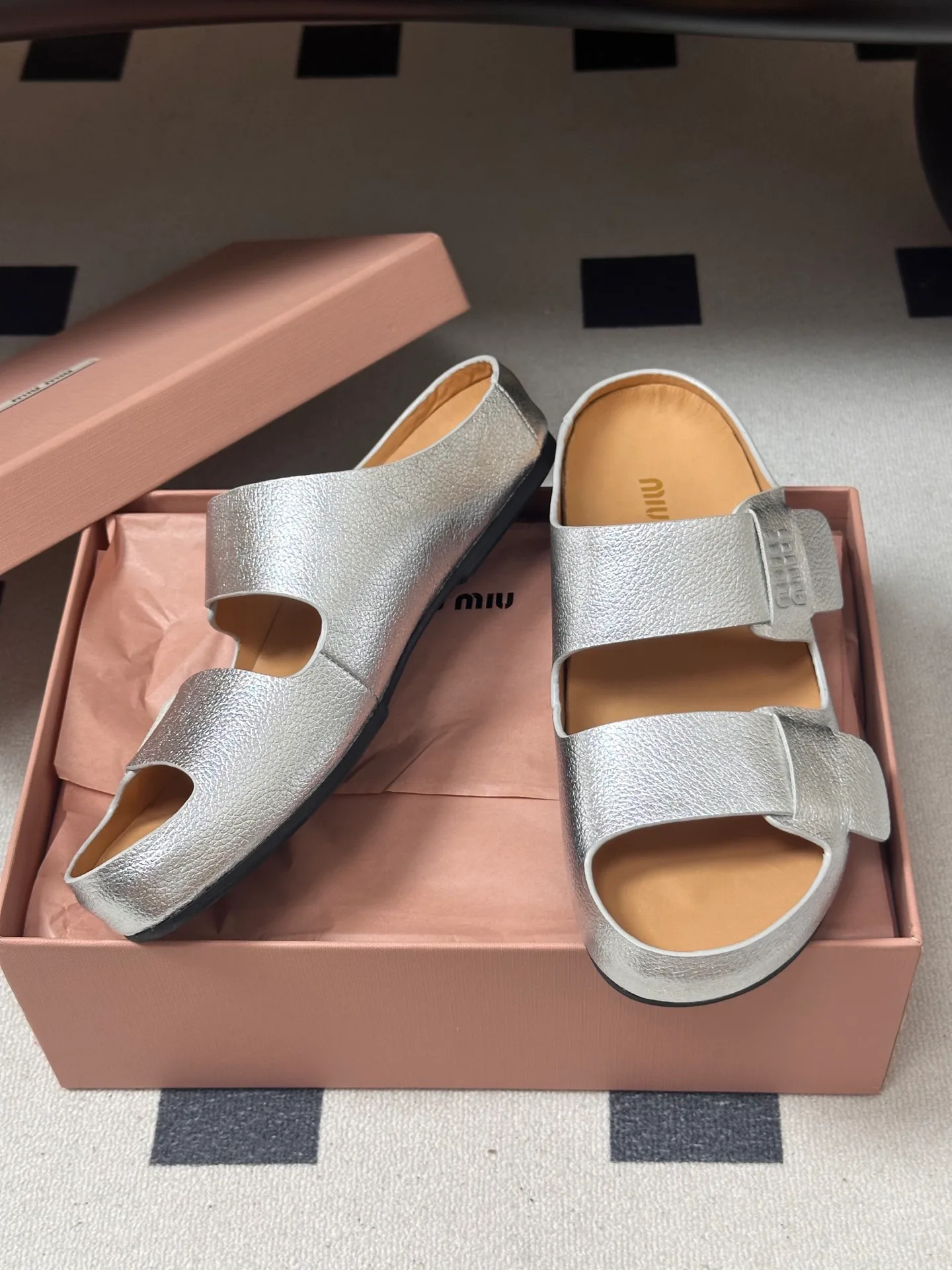 Босоножки Женские Miu Miu 13226178