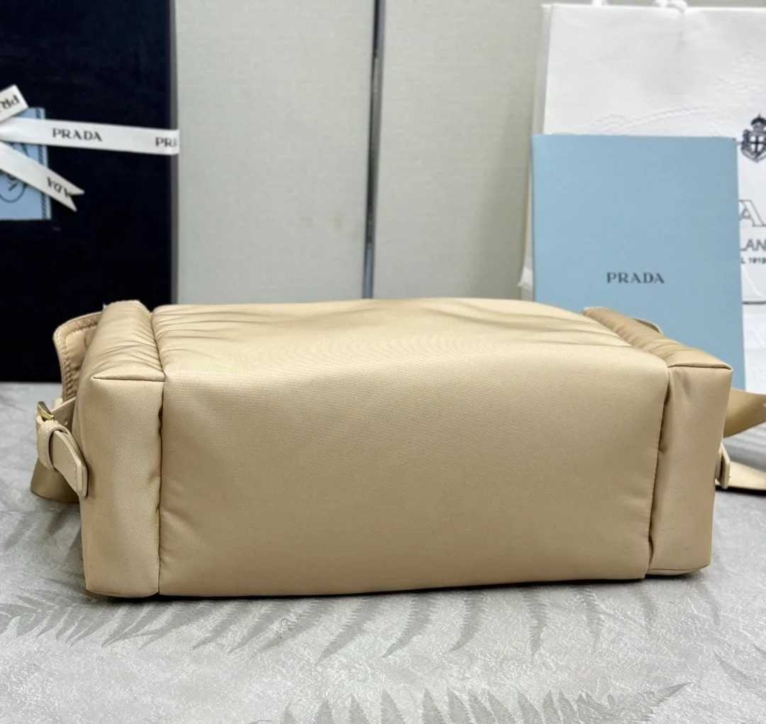 Сумки На Ремне Женские Prada 12583846