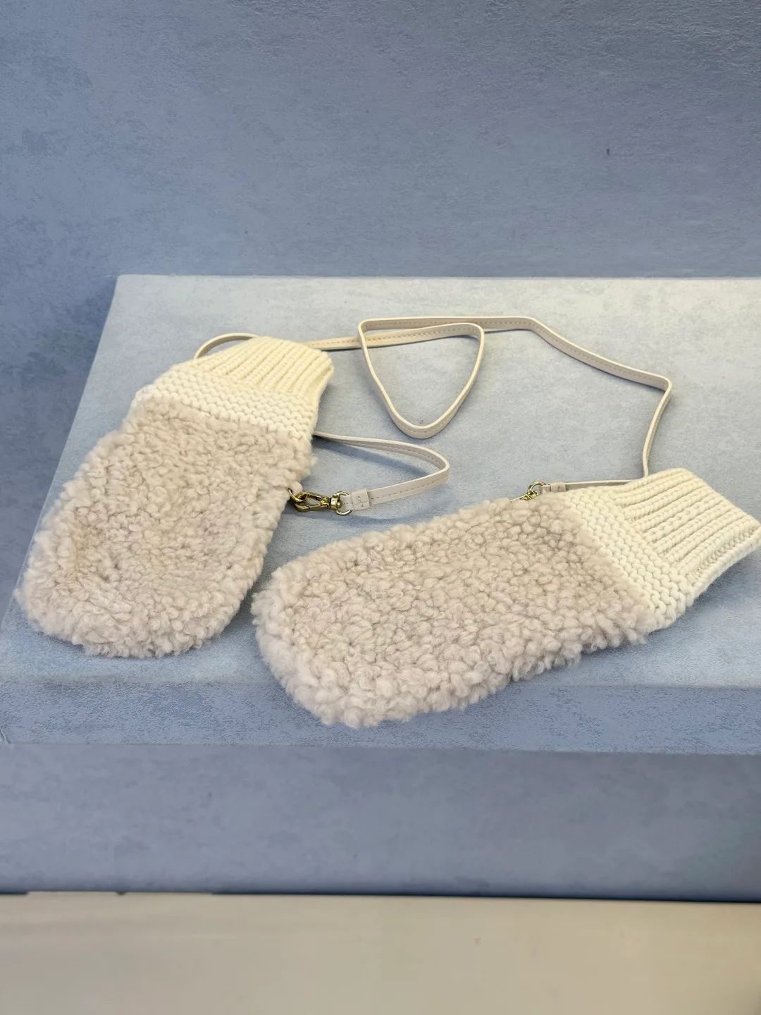 Перчатки Miu Miu 236492