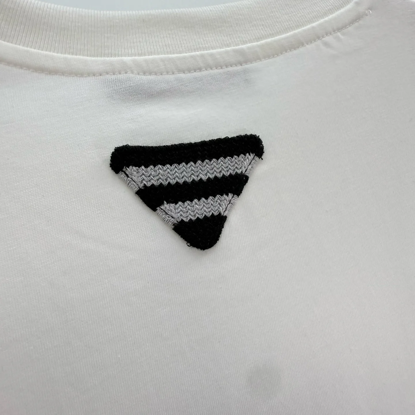 Футболки Женские Prada 11186740