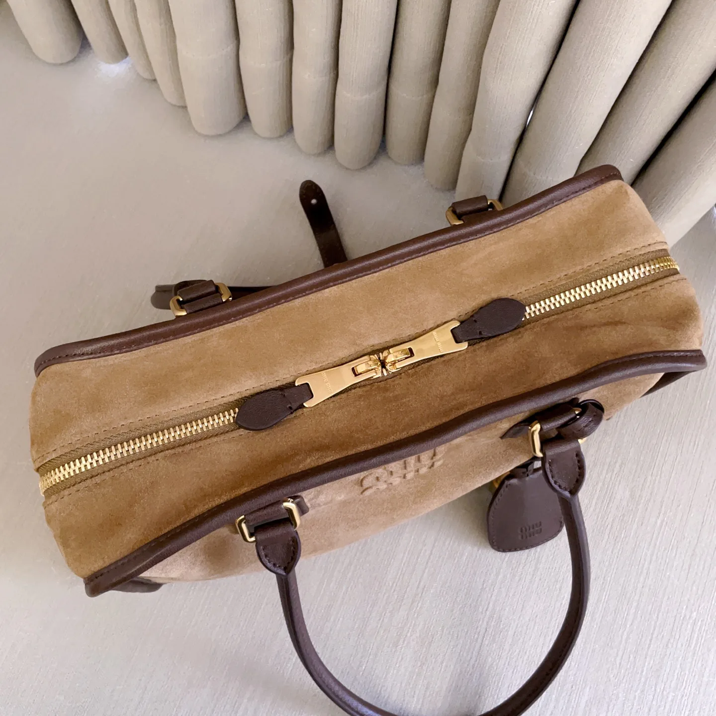 Классические Сумки Женские Miu Miu 17799918