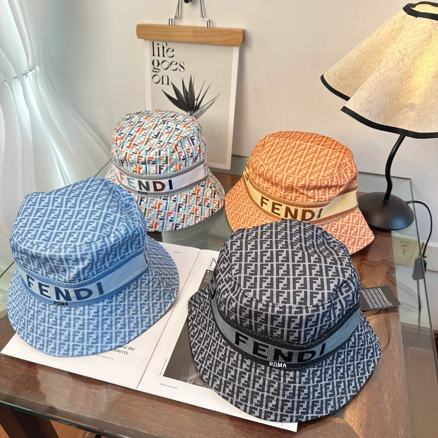Головные Уборы Fendi 11689486