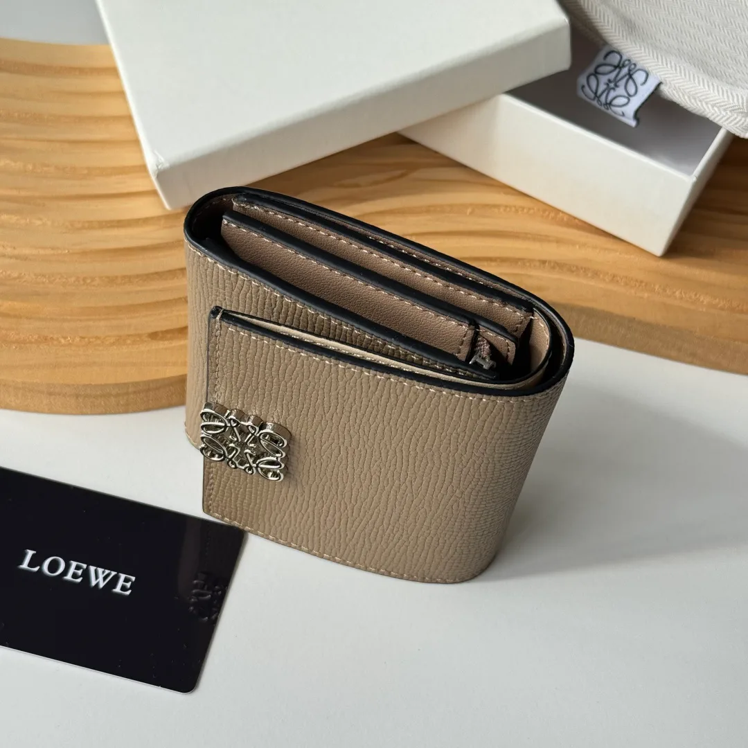 Клатчи Женские Loewe 617222