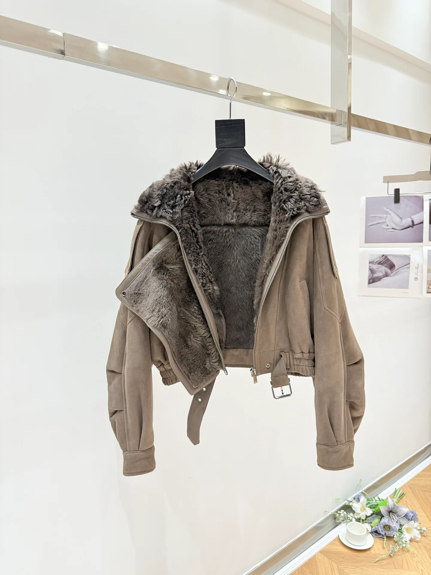 Кожаные Куртки И Дублёнки Женские Saint Laurent 18446619