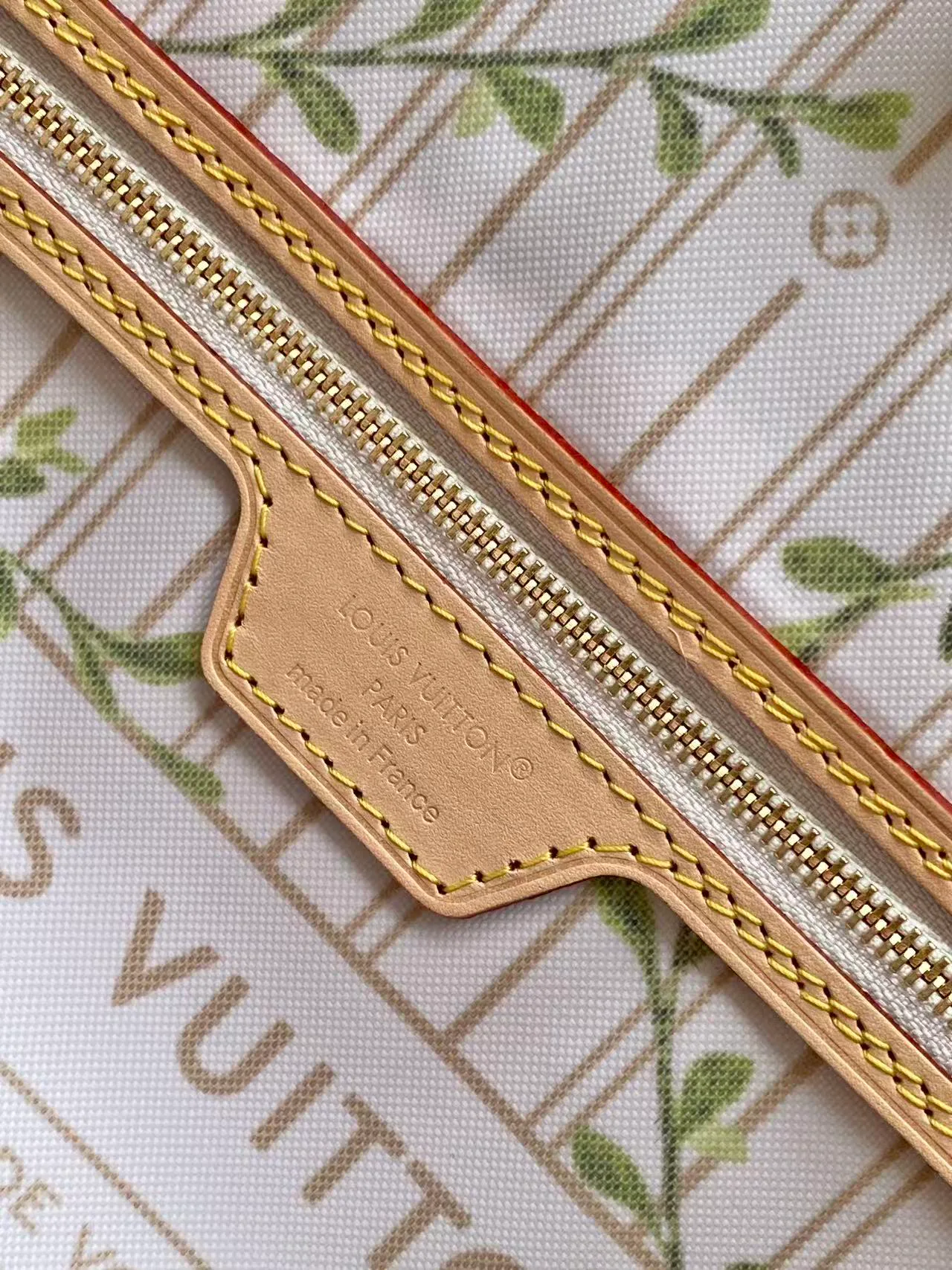 Классические Сумки Женские Louis Vuitton 17483325