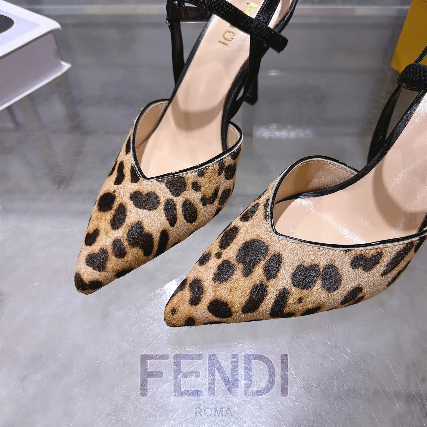 Туфли Женские Fendi 18247855