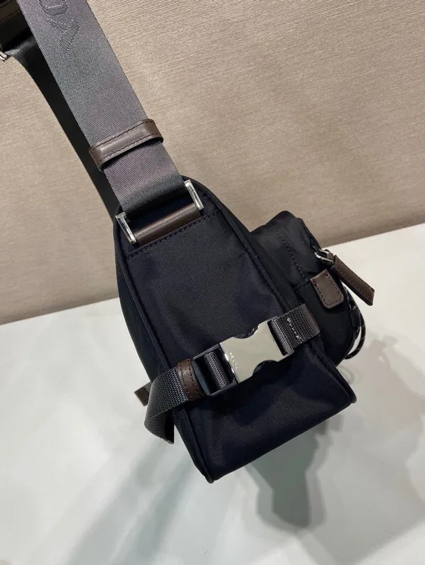 Сумки На Ремне Женские Prada 11872160