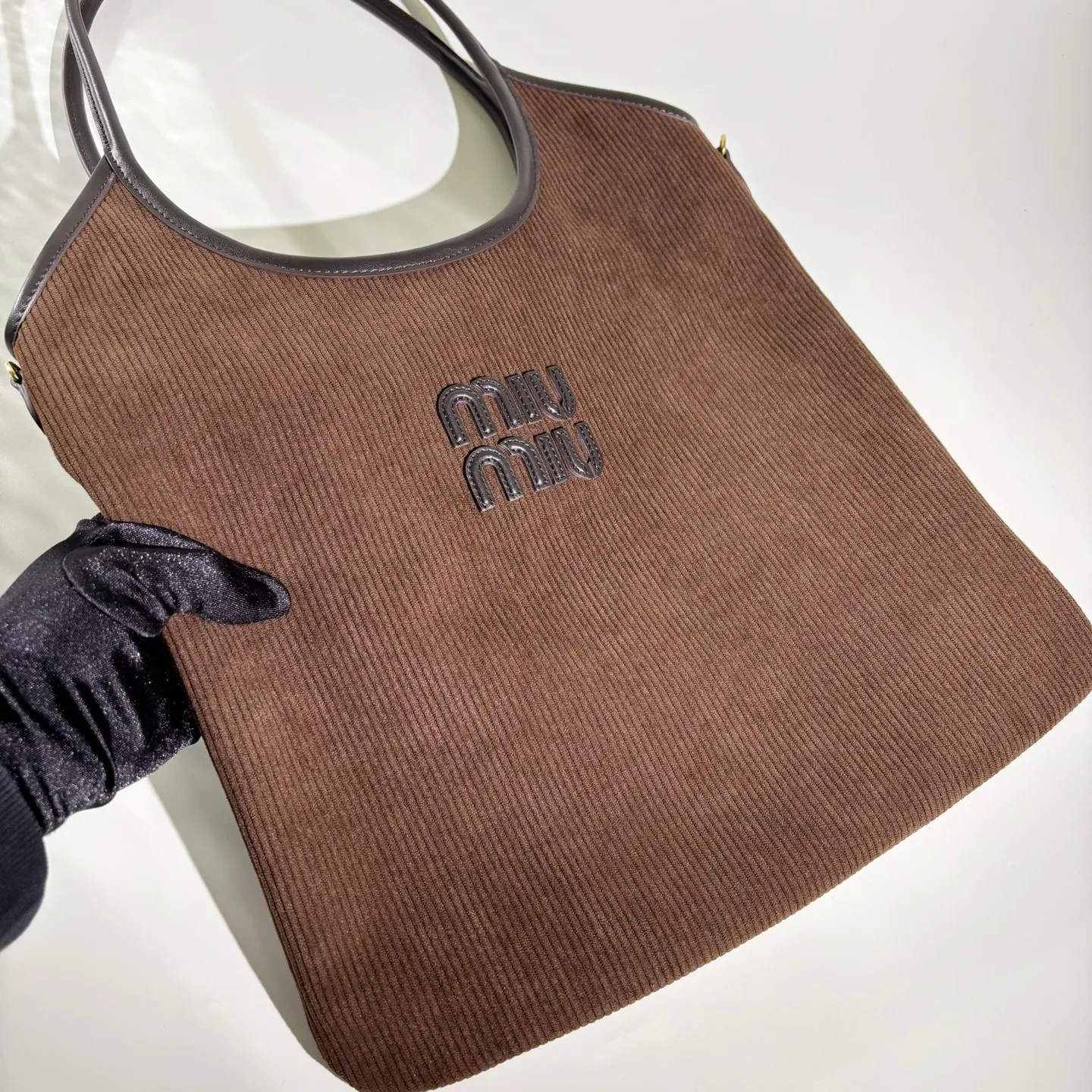 Классические Сумки Женские Miu Miu 10105226