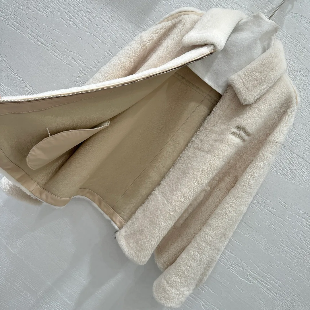 Куртки И Пуховики Женские Miu Miu 409152