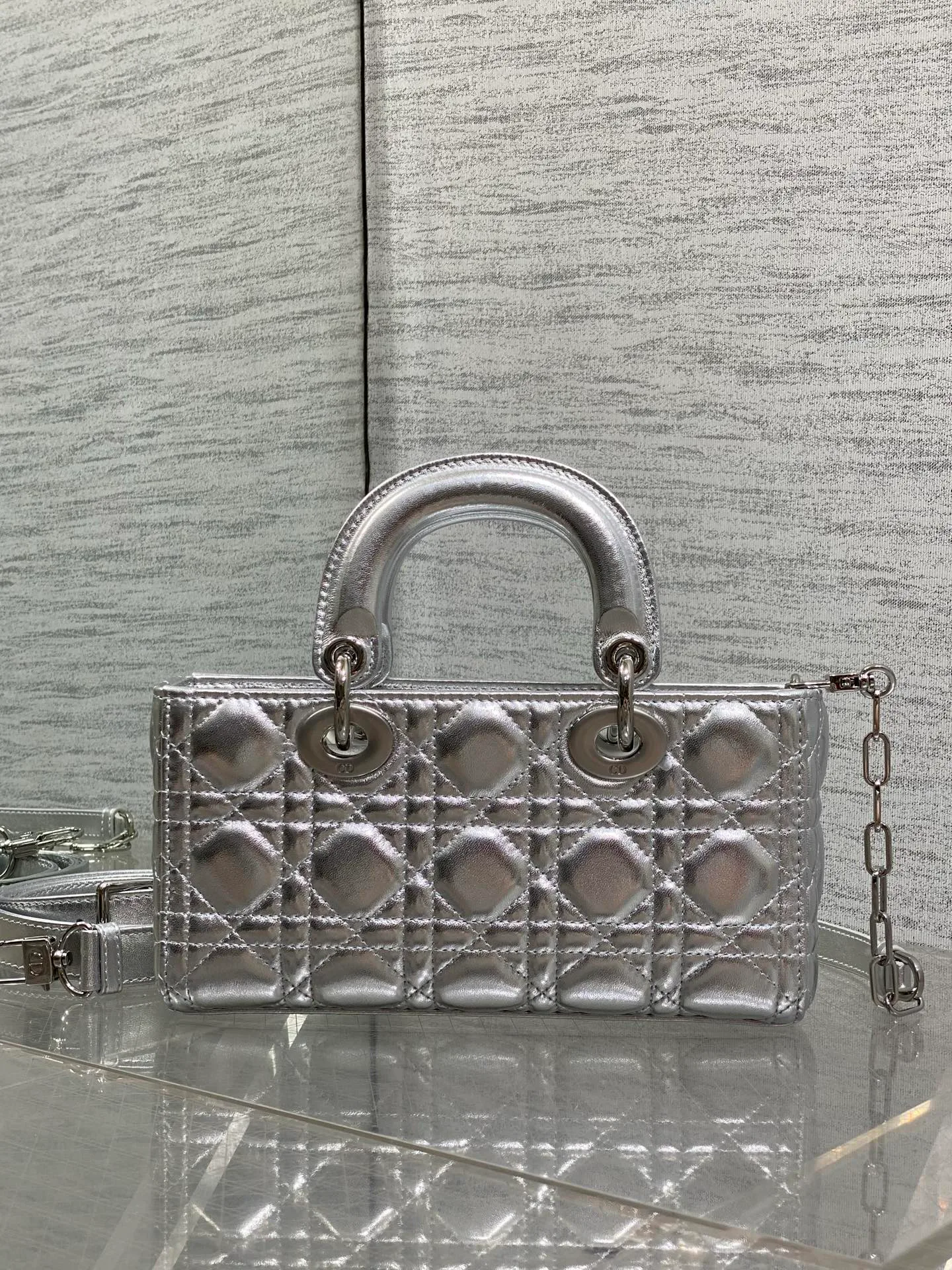 Классические Сумки Женские Christian Dior 17601493
