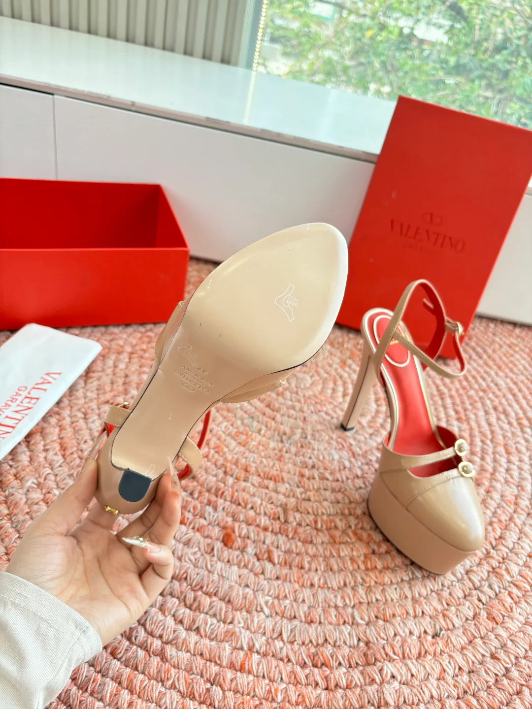 Босоножки Женские Valentino 11479966