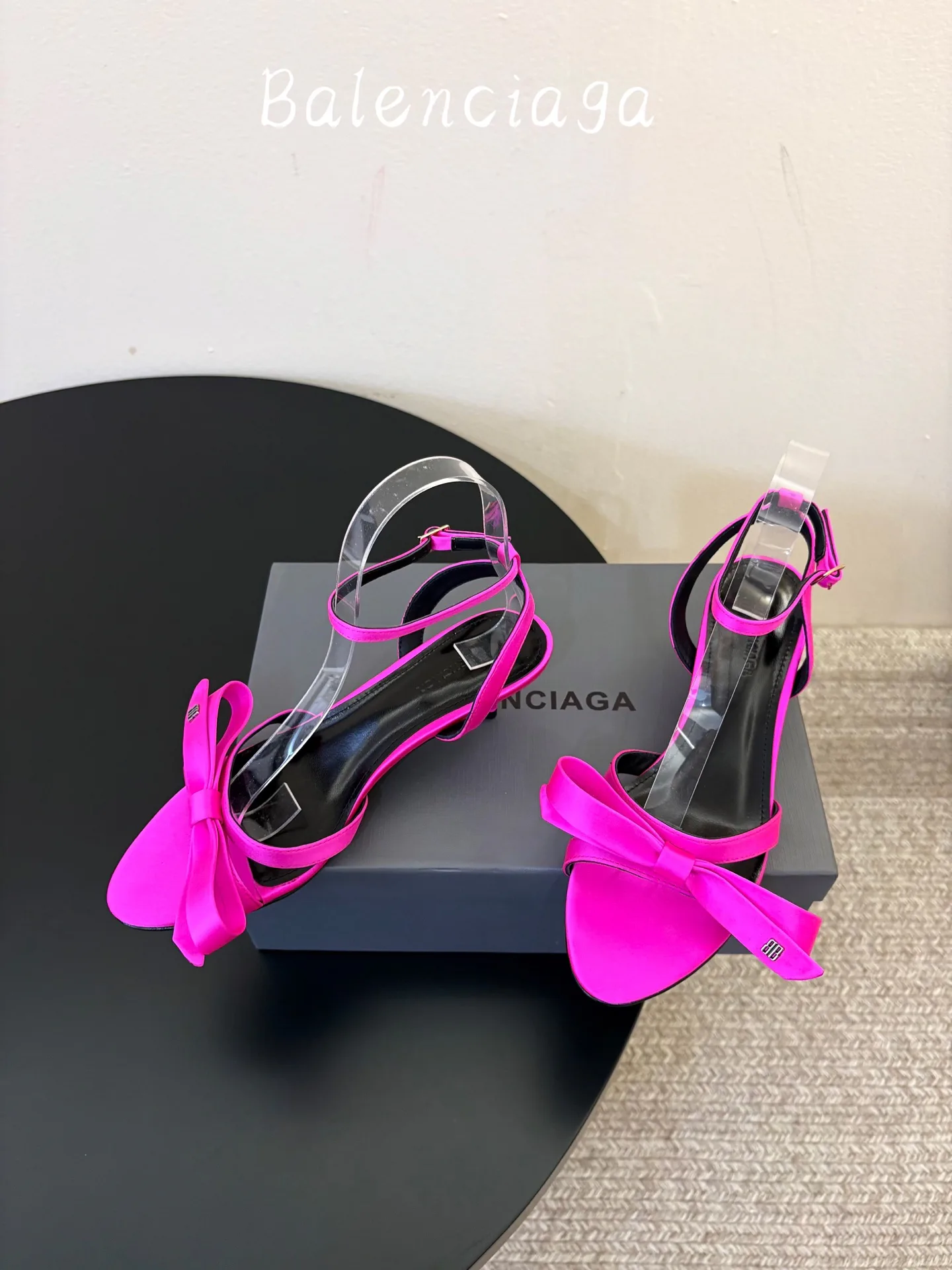 Босоножки Женские Balenciaga 18796823