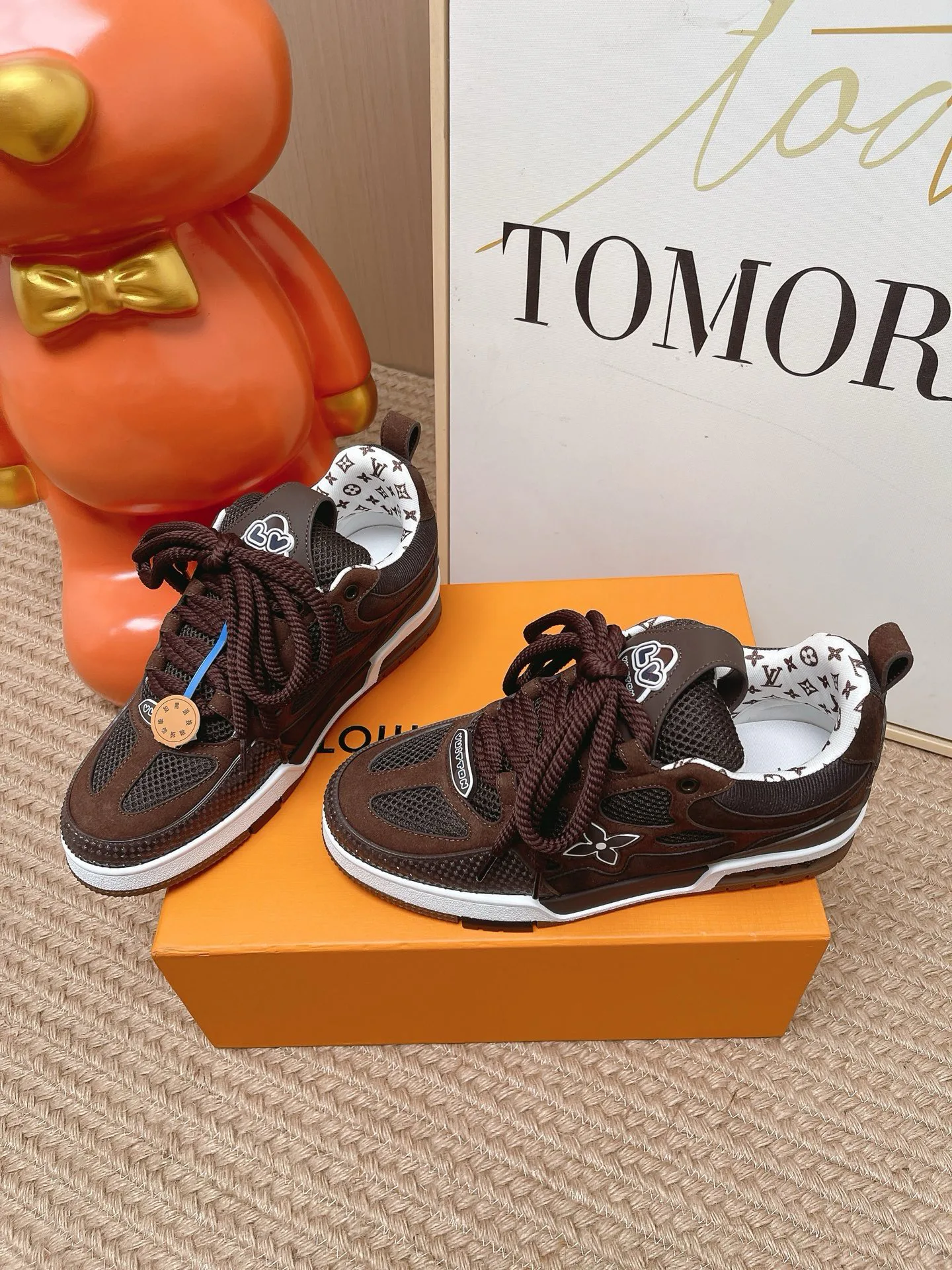 Кроссовки Женские Louis Vuitton 18810911