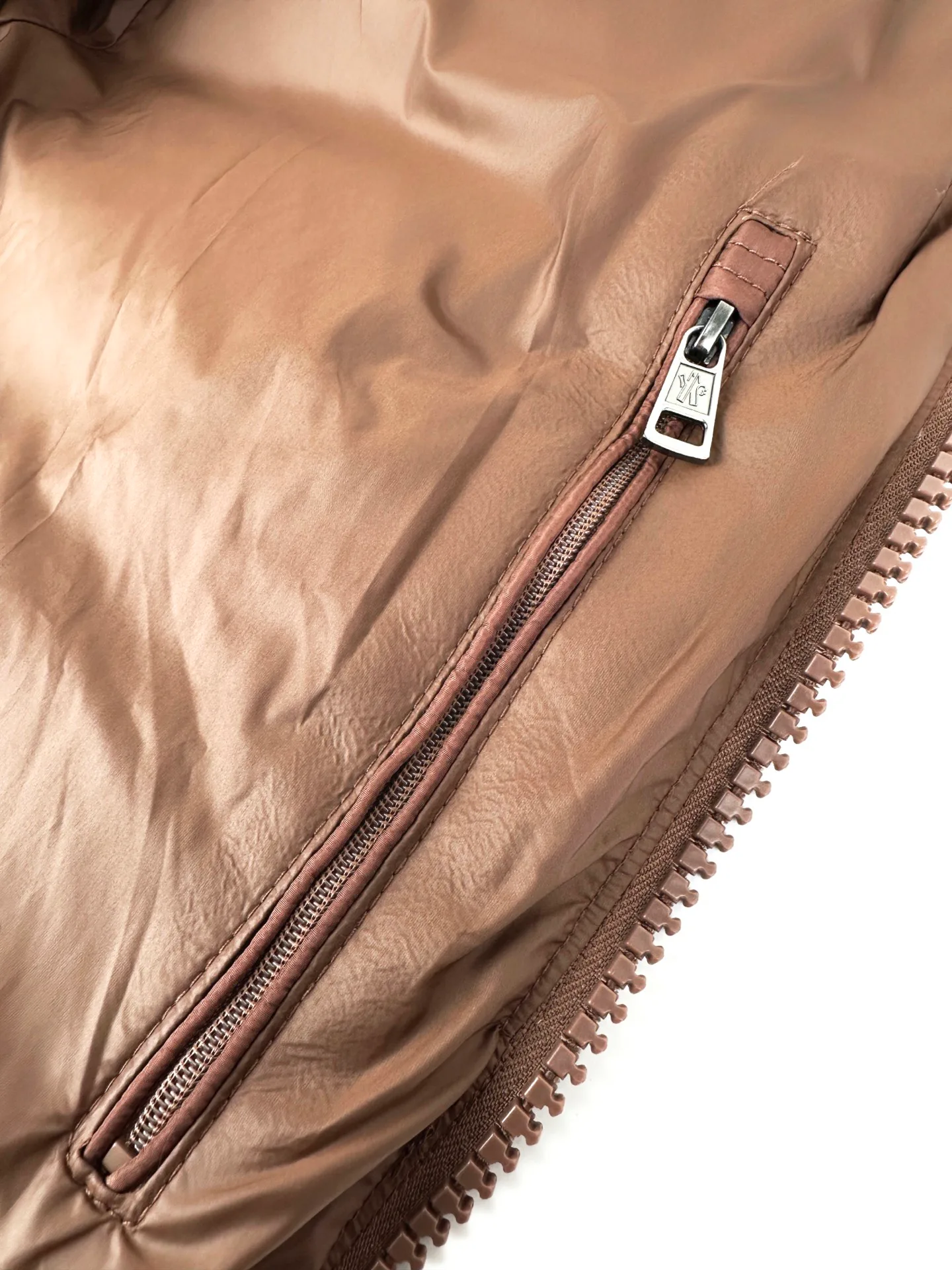 Куртки И Пуховики Женские Moncler 19502990
