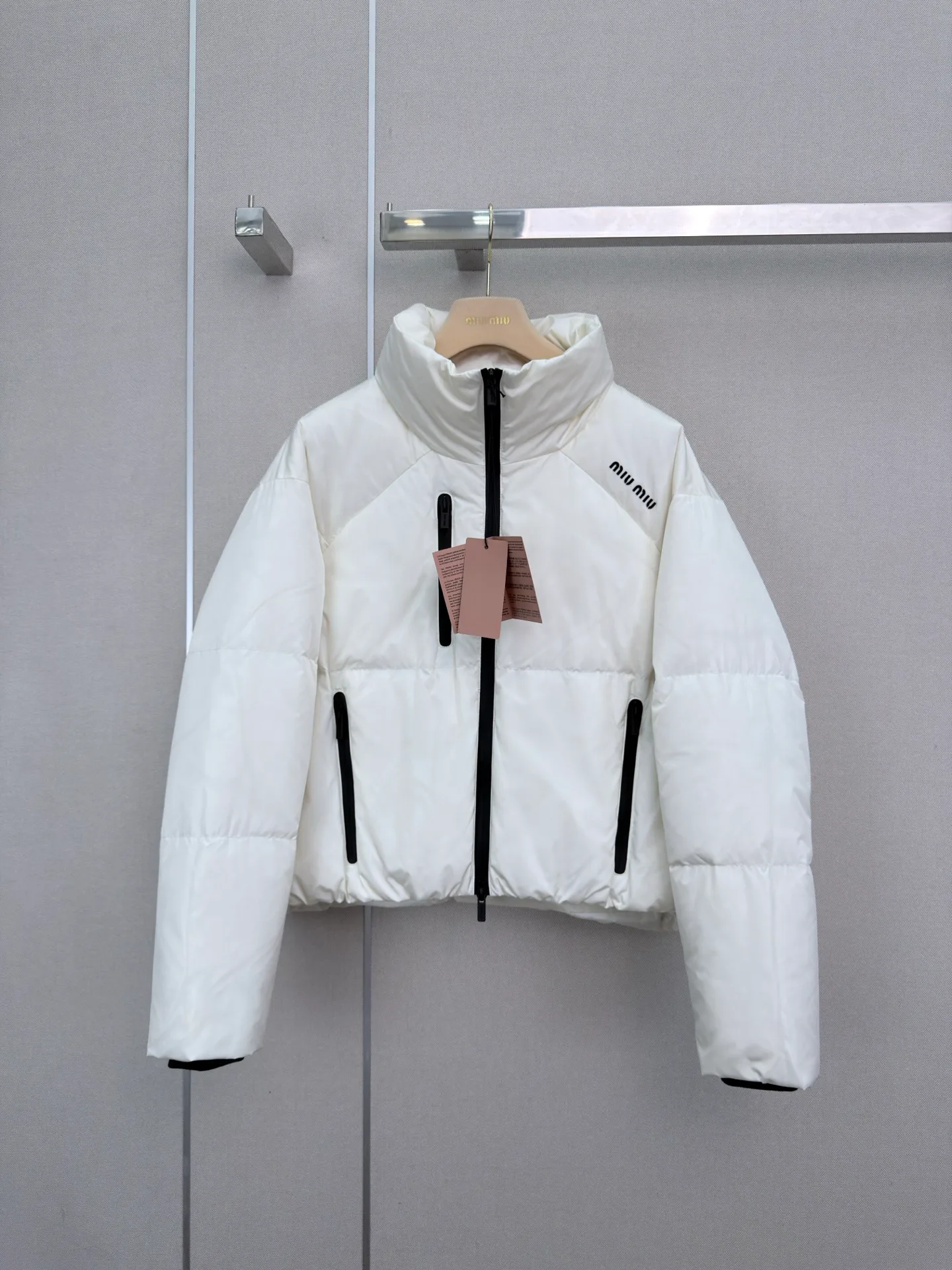 Куртки И Пуховики Женские Miu Miu 18108741