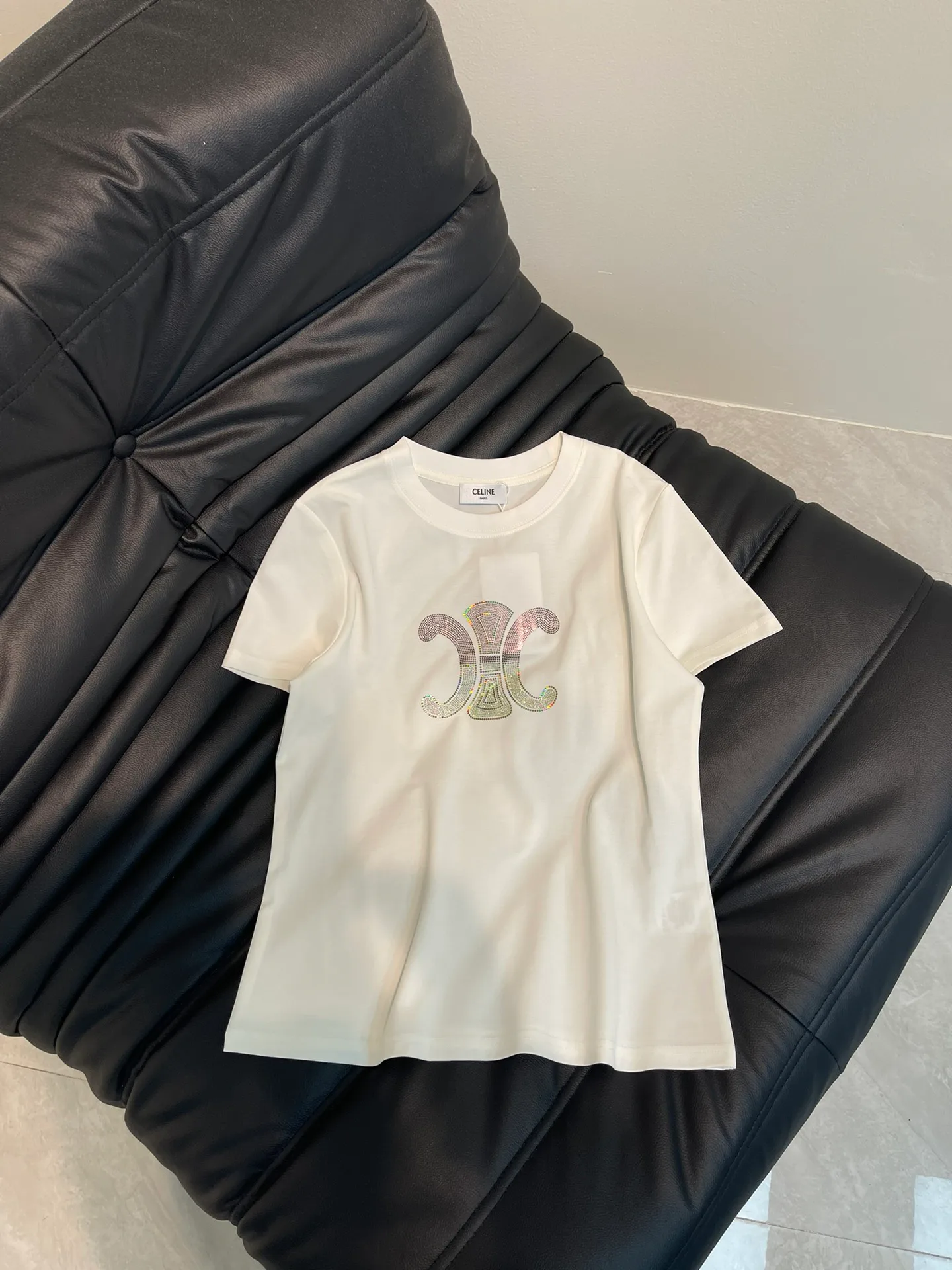 Футболки Женские Salvatore Ferragamo 3663