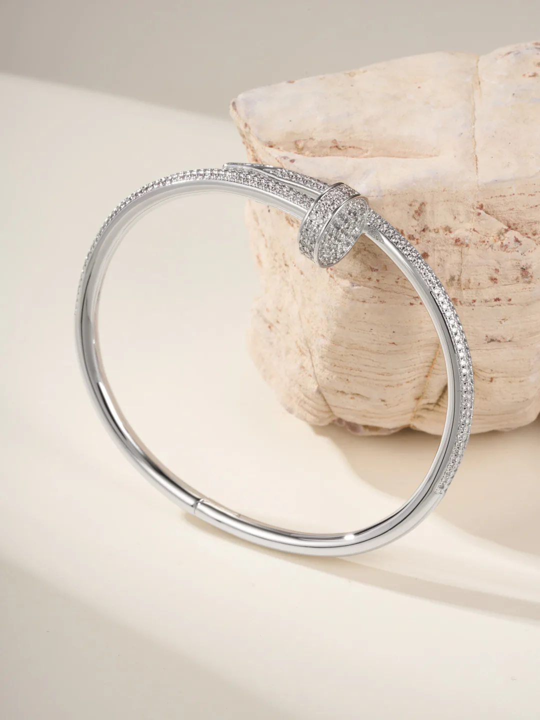 Бижутерия Cartier 18231021